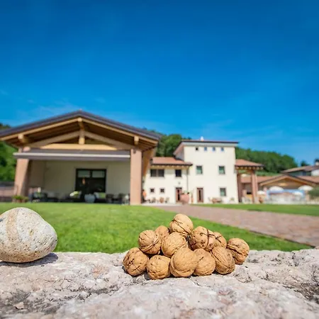Alloggio per agriturismo La Pertica Costermano